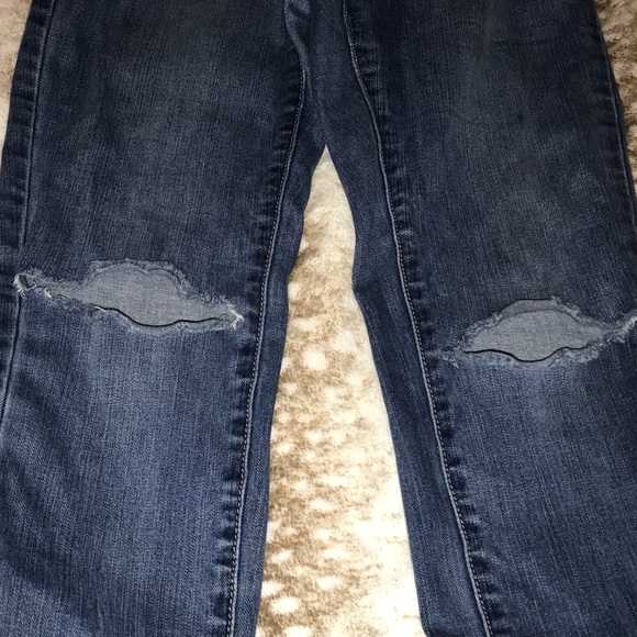 Cute Ripped Jeans ! - Picture 2 of 7